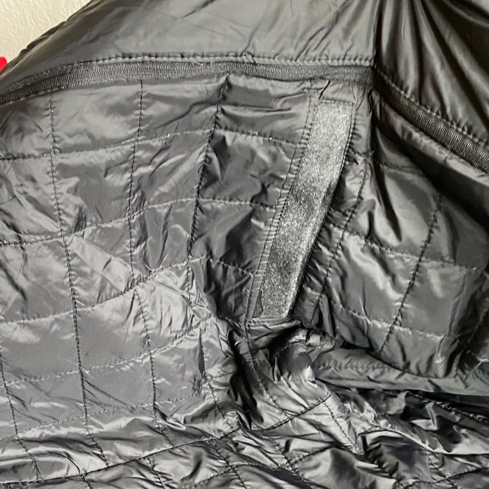 Guess Jacket - Picture 4 of 7